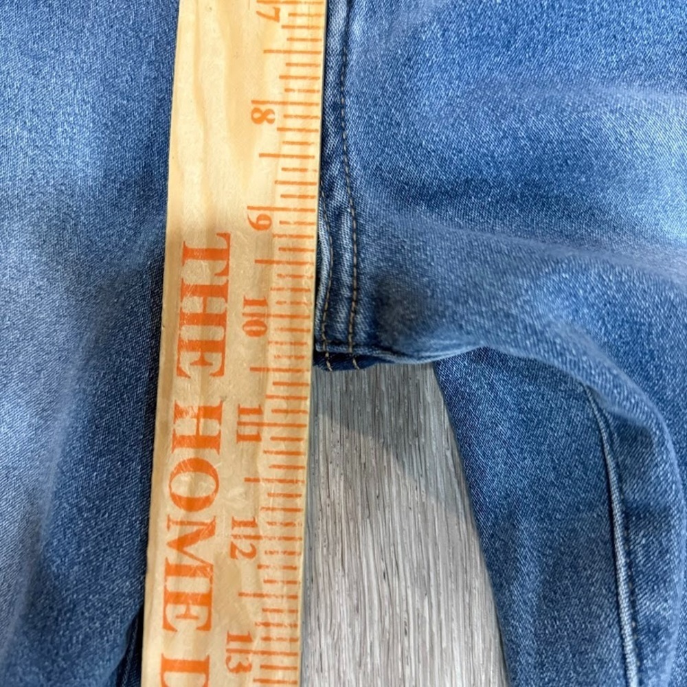 Fashion Nova Womens Mid Rise Skinny Leg Denim Distressed Jeans Blue Size 3 NWT - Picture 6 of 7